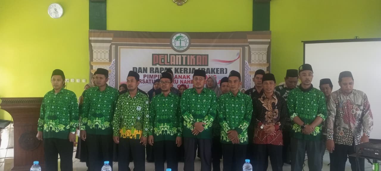 Guru, Santri, dan Teknologi: Peran PERGUNU sebagai Agen Transformasi Pendidikan Islam di Era Digitalโ